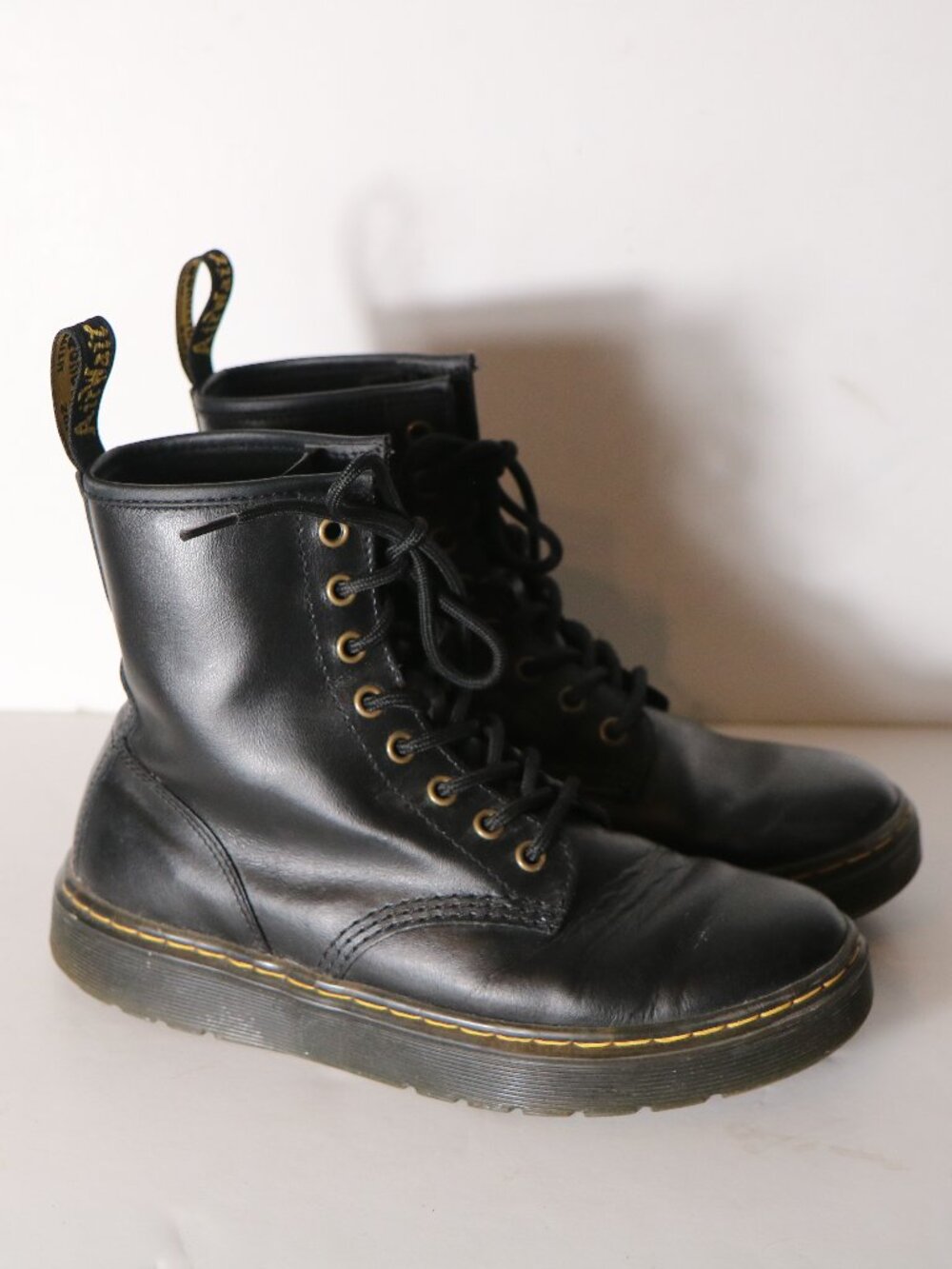 Dr. Martens Zavala Combat Boot Womens 7‎ Black Leather Lace Up 330183 Grunge 90s
